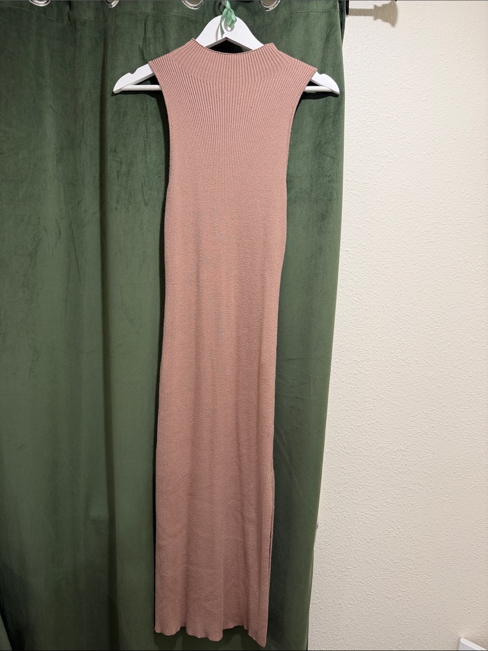 JustFab Sleeveless Ribbed Maxi Dress in Dusty Pink
